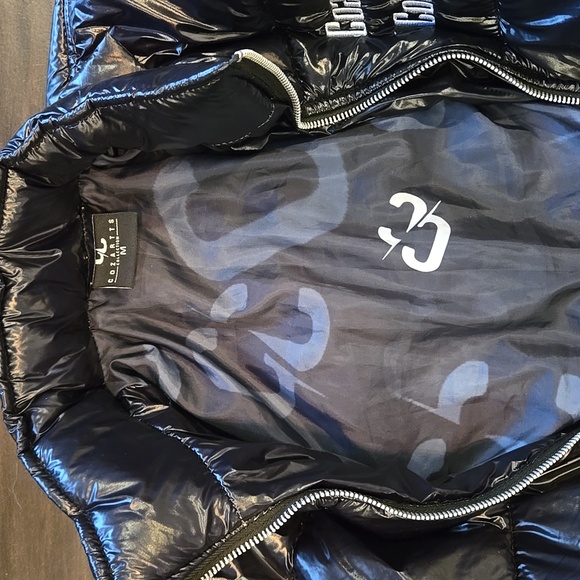 Cosarrtts Collection Black Cropped Puffer Jacket Sz M NWOT - Picture 6 of 10